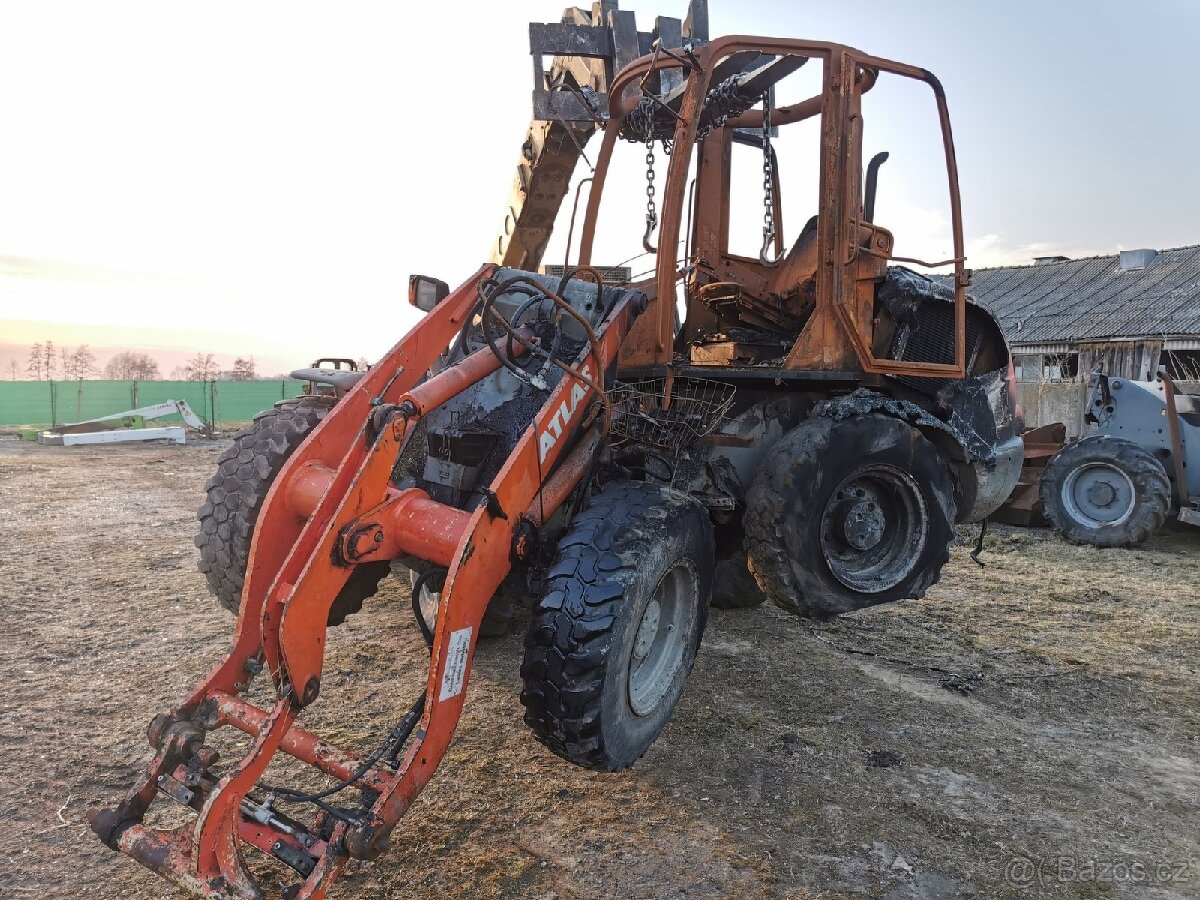 Díly na Atlas AR65 r.2001