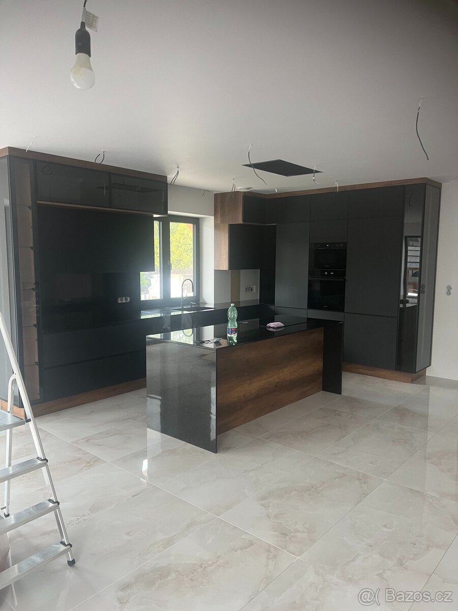 Vaše stavba - naše starost (realizujeme stavební práce)