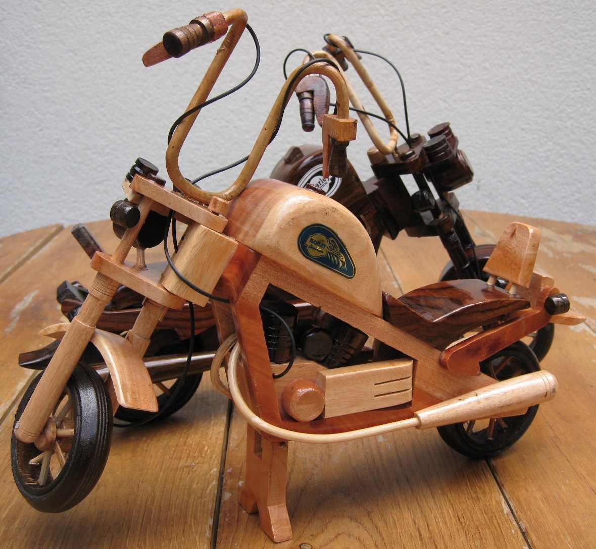 Dřevěná dárková motorka Harley