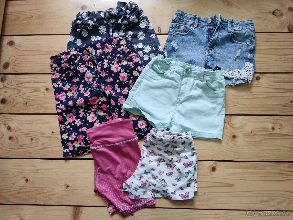 Dívčí kraťasy velikost 134