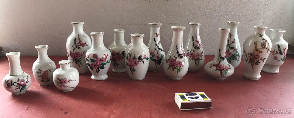 porcelánové vázičky - čínský dekor - 14 ks