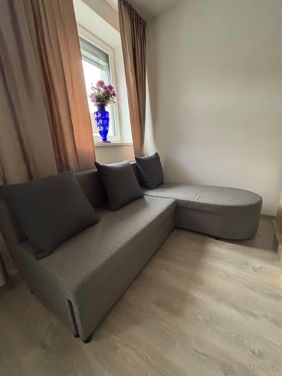 Rozkládací SEDACÍ SOUPRAVA s úložným prostorem