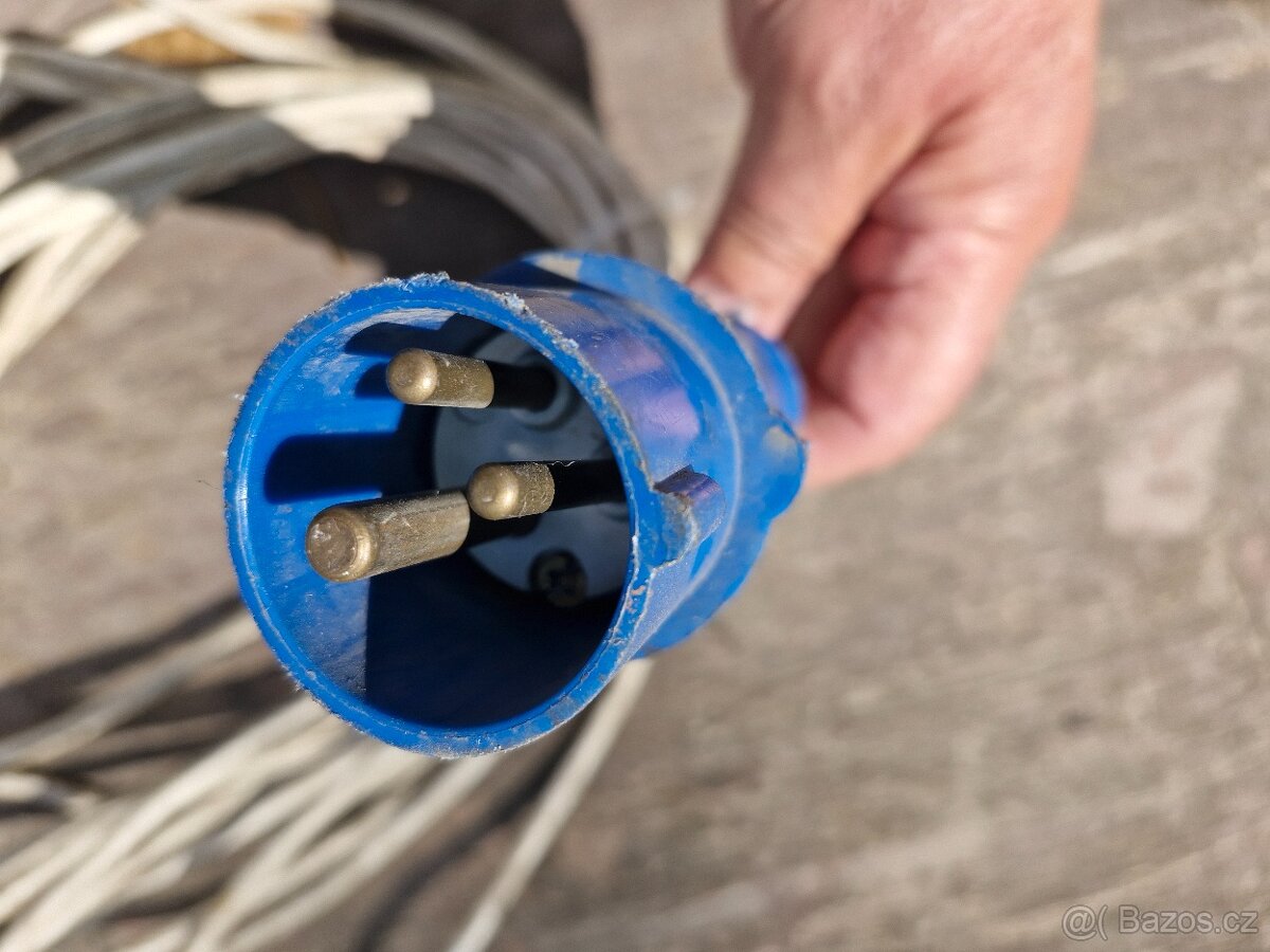 Propojovací kabel k přívěsu