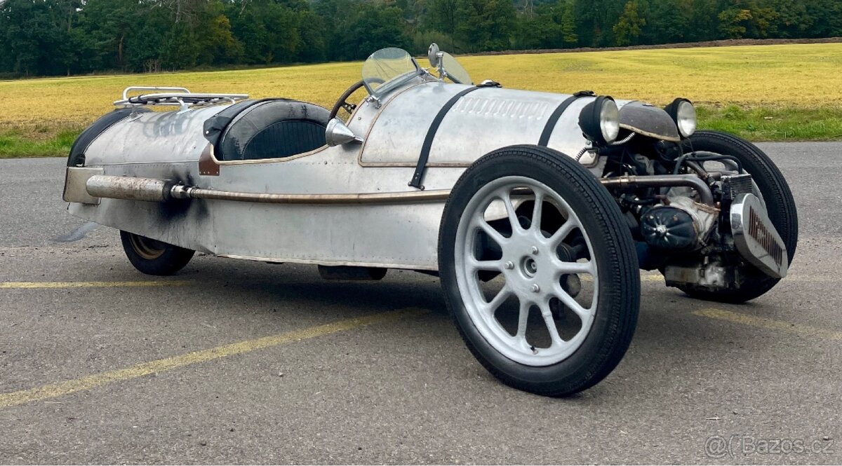 Citroen 2CV Pembleton