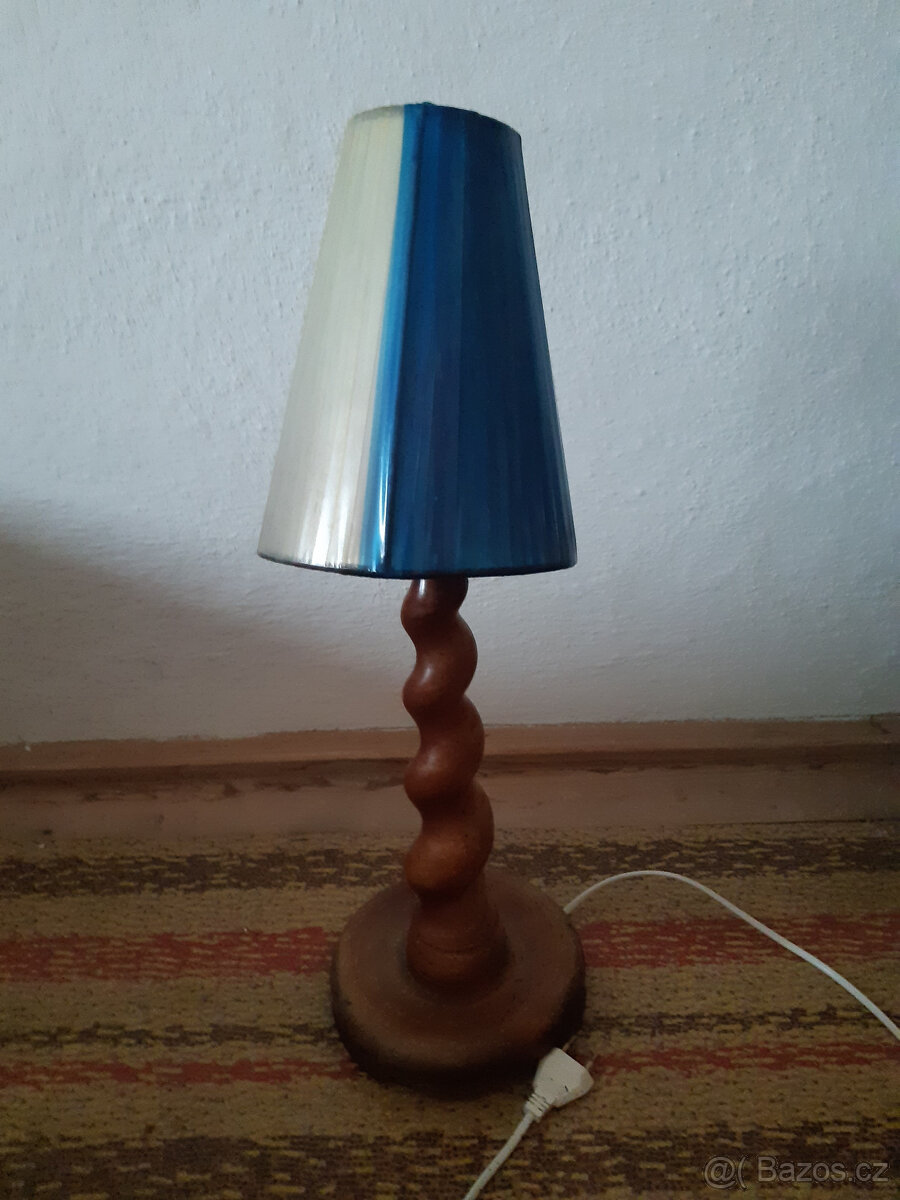 Starožitná lampa
