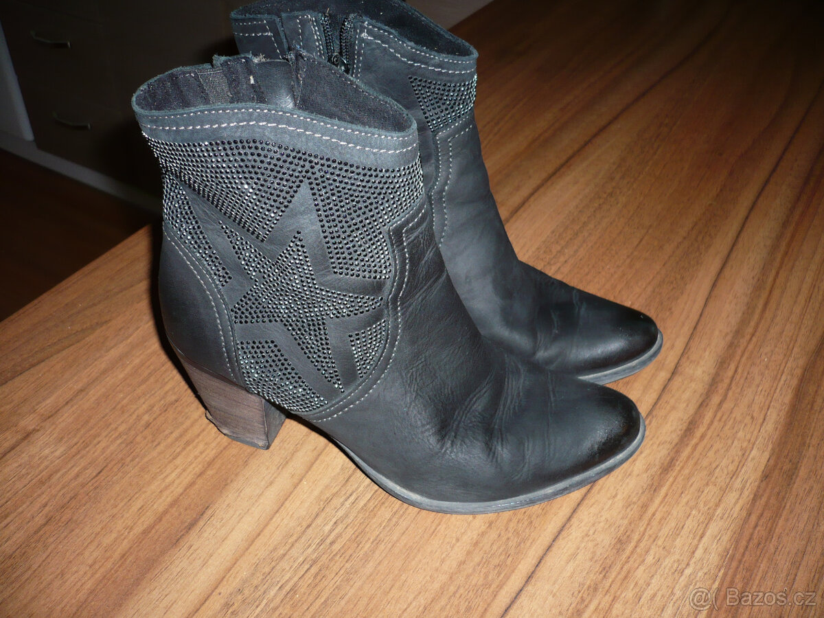 TAMARIS kožené kozačky vel.38