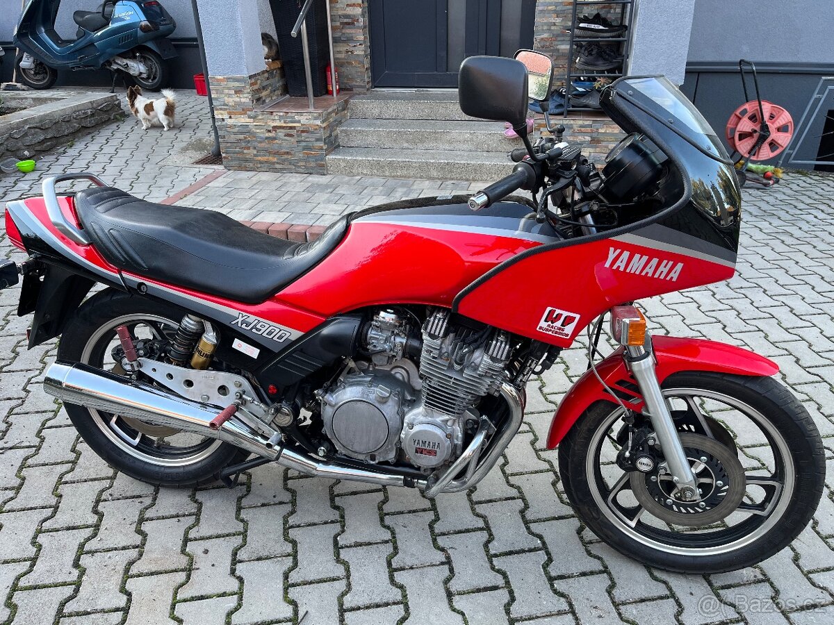 Yamaha XJ 900