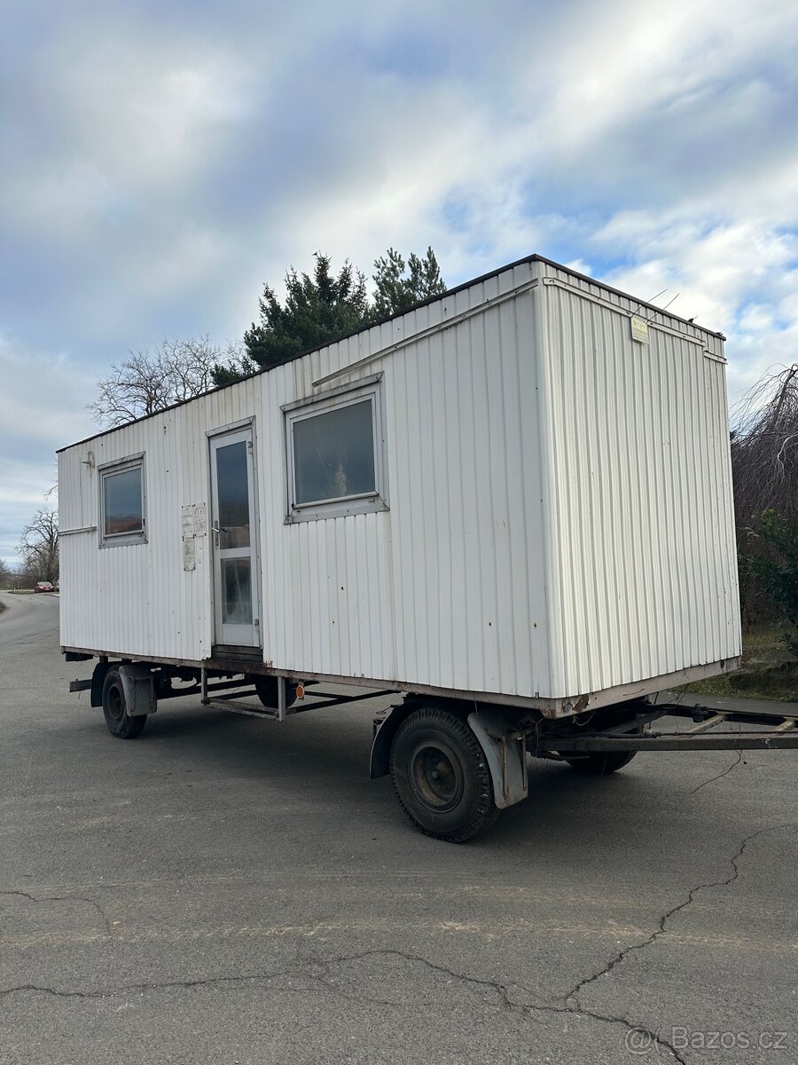 Maringotka slušovice 7m x 2,4m