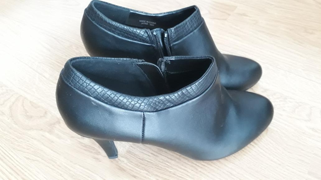 Boty dámské kožené kotníkové č.40 - nové