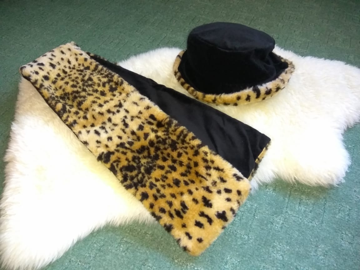 Klobouk a šála - nové