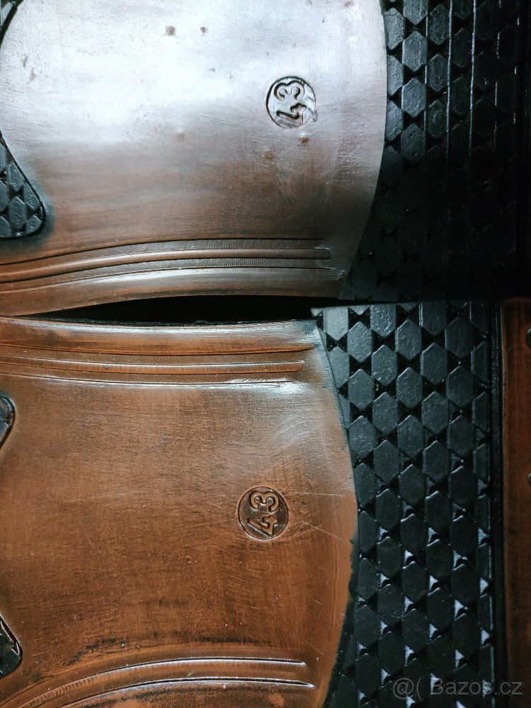 Prodám kvalitní retro historické boty