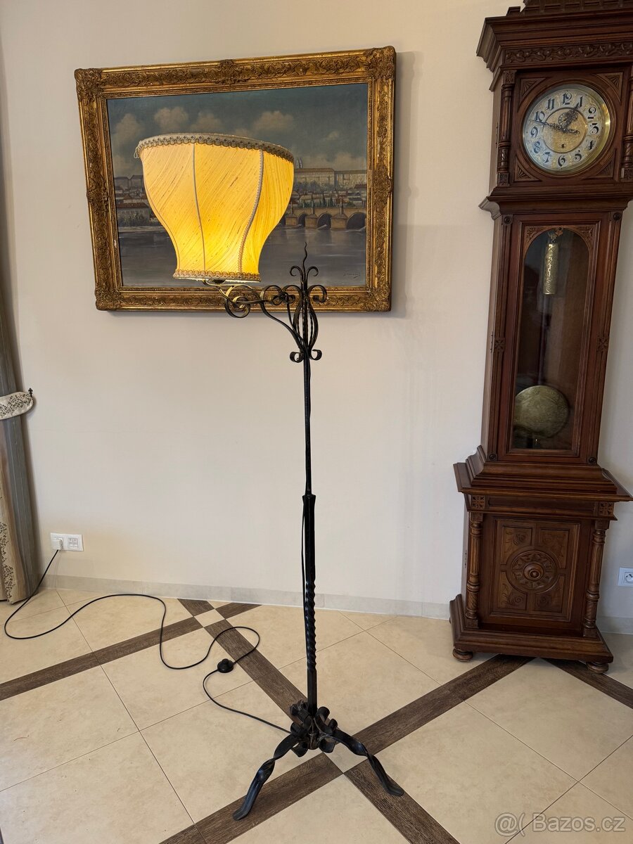 Starožitná lampa