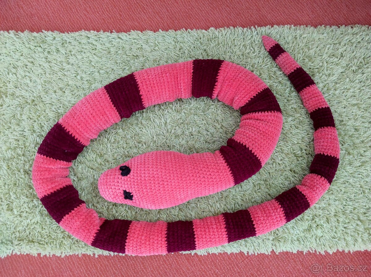 Obrovský plyšový had