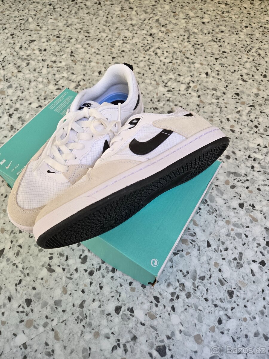 Dámske tenisky Nike SB Alleyoop