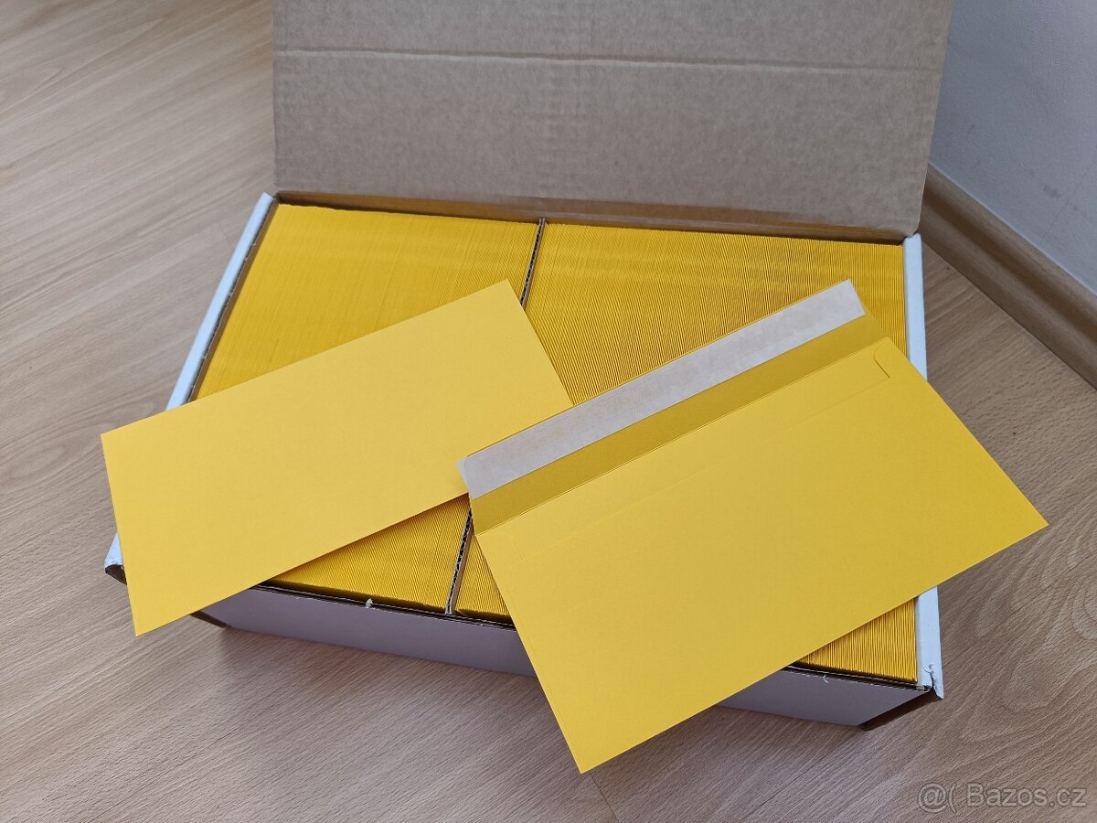 Obálky DL ORANŽOVÁ 1800 ks samolepící