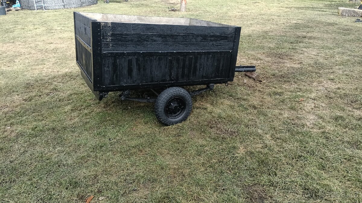 Přivesny vozík za čtyřkolku