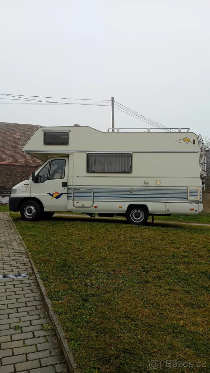 Obytné auto Fiat Ducato, 2,5 tdi, alkovna