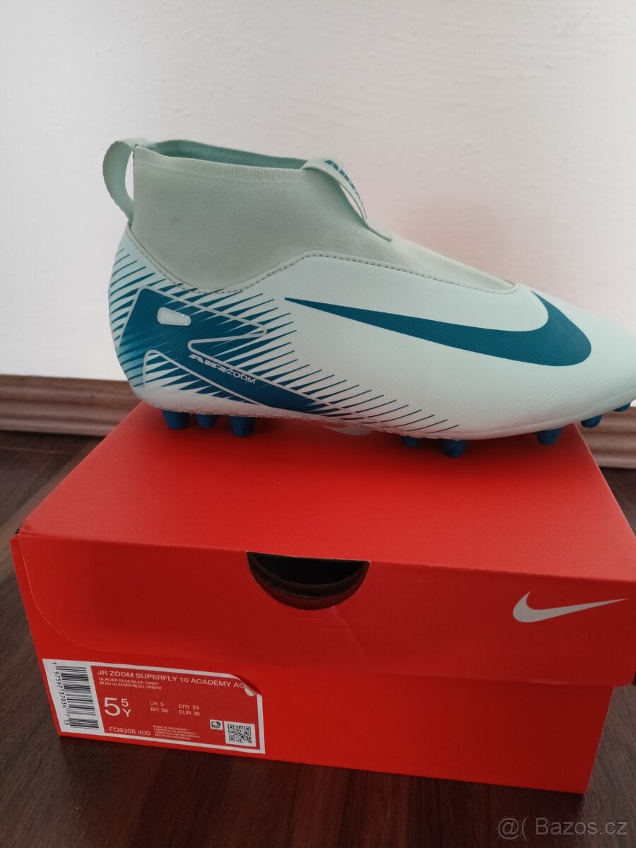 Kopačky Nike vel 38