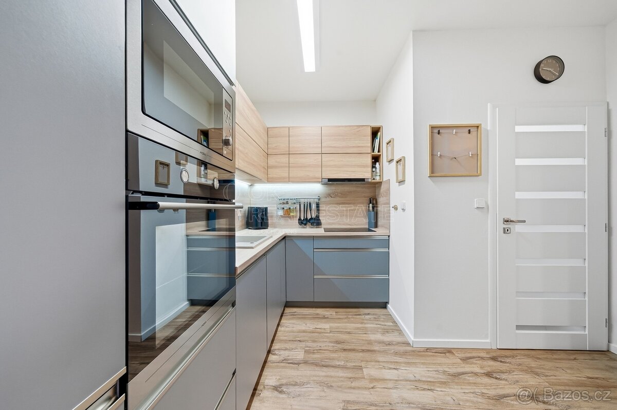 Prodej, byt 3+kk 72 m2, Paseka