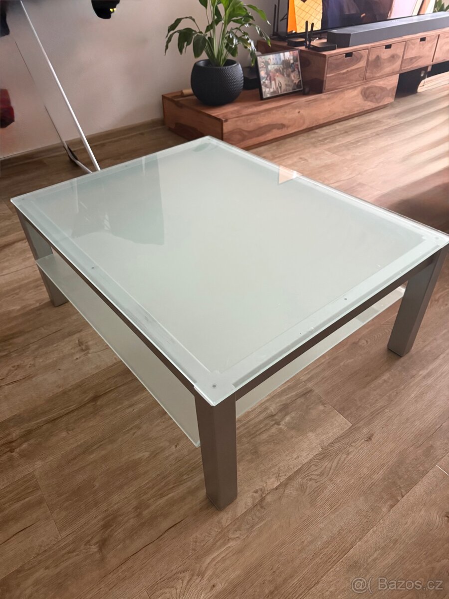 Konferenční stolek