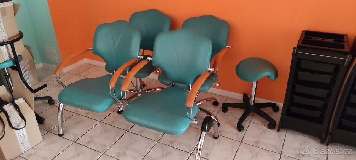 Kadeřnické dvojkřeslo