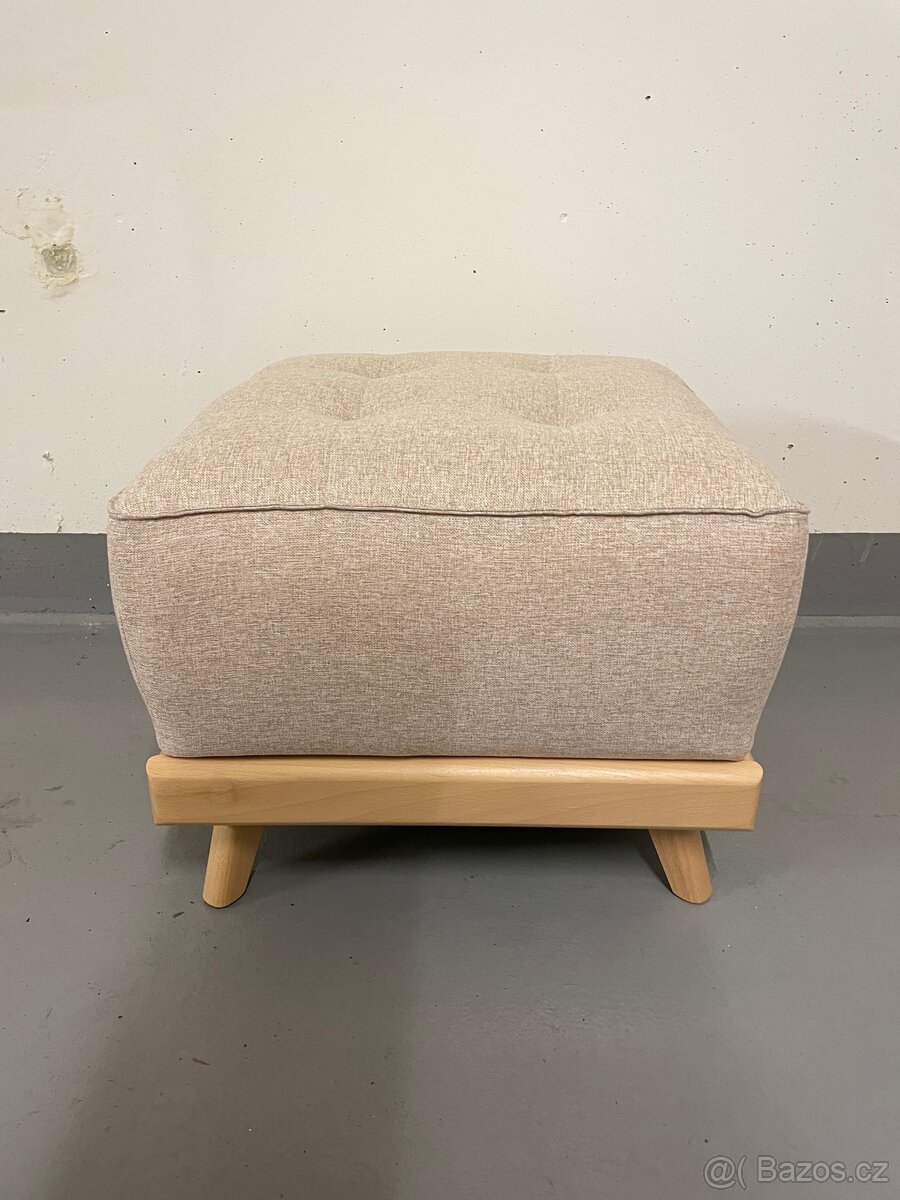 Béžová podnožka Daisy