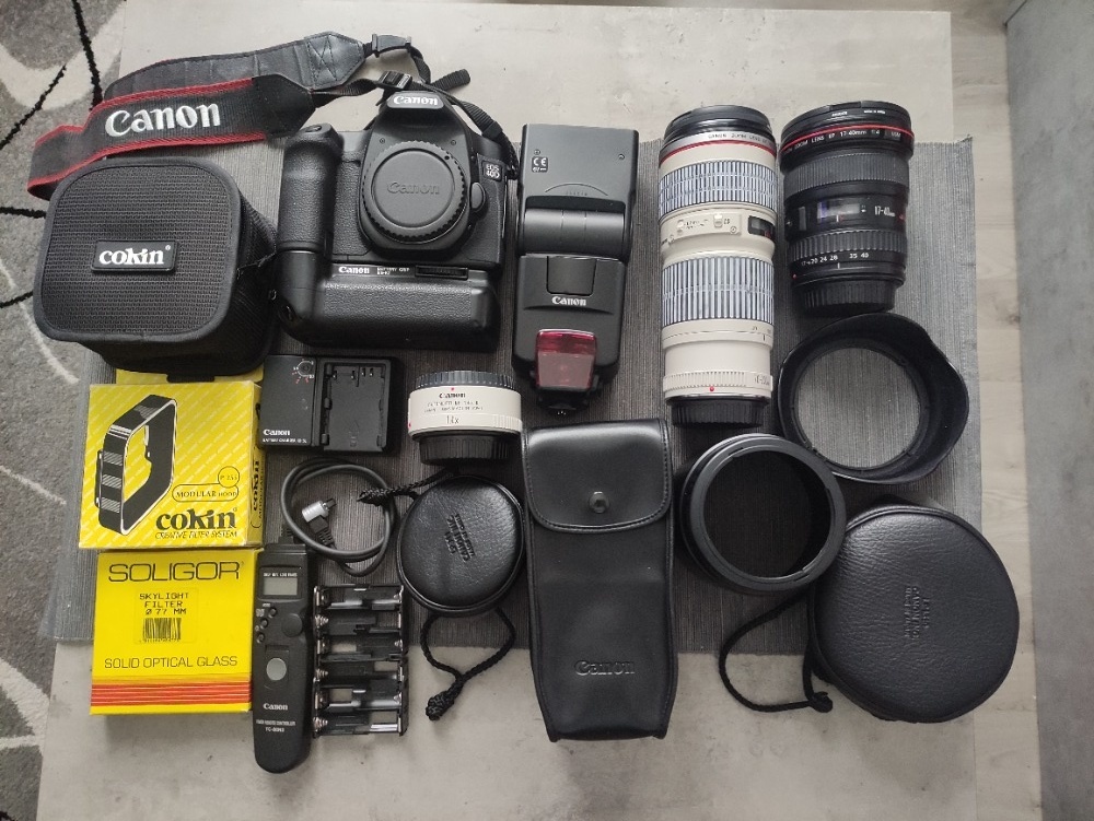 CANON D40