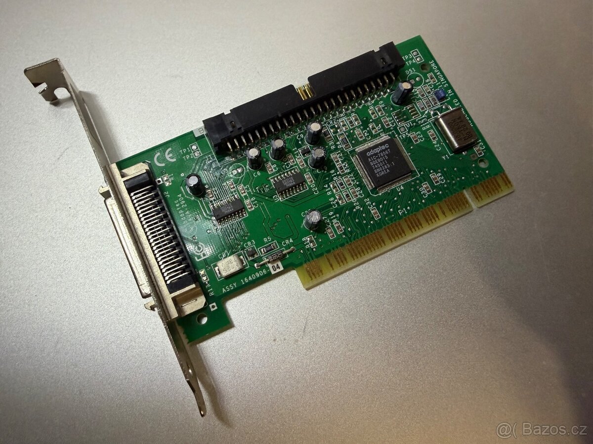 PCI SCSI řadič Adaptec interní + externí