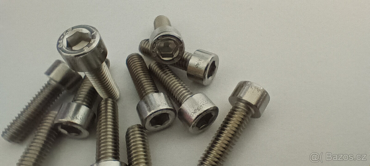 Šroub M6x20 válcová hlava nerez A2 - ISO 4762, DIN 912