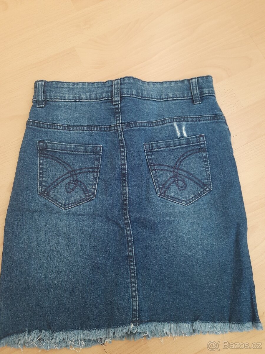 Dívčí sukně vel. 158