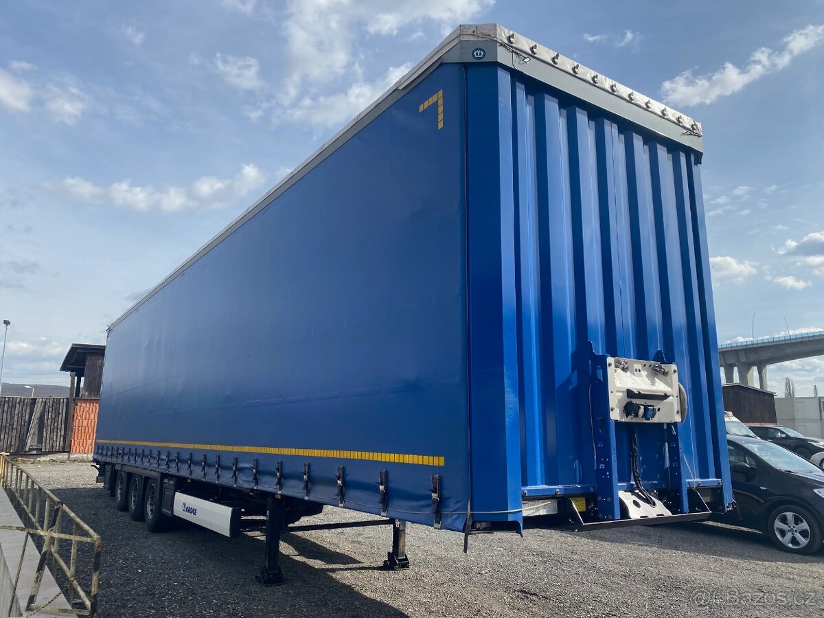 Pronájem zánovních low deck návěsů KRONE