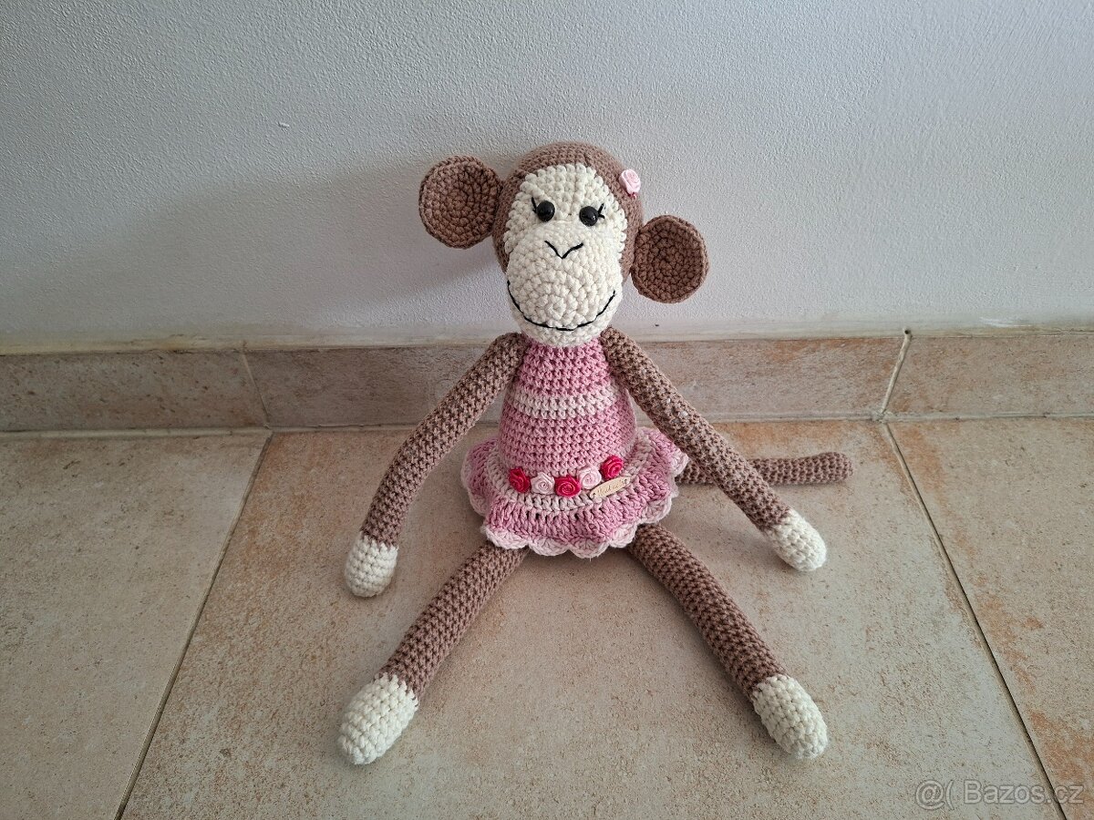Háčkovaná opička