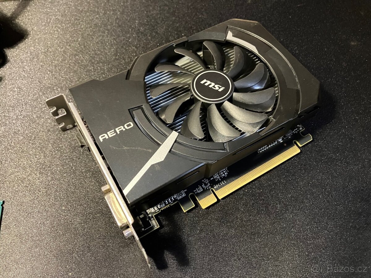 AMD RADEON RX 560