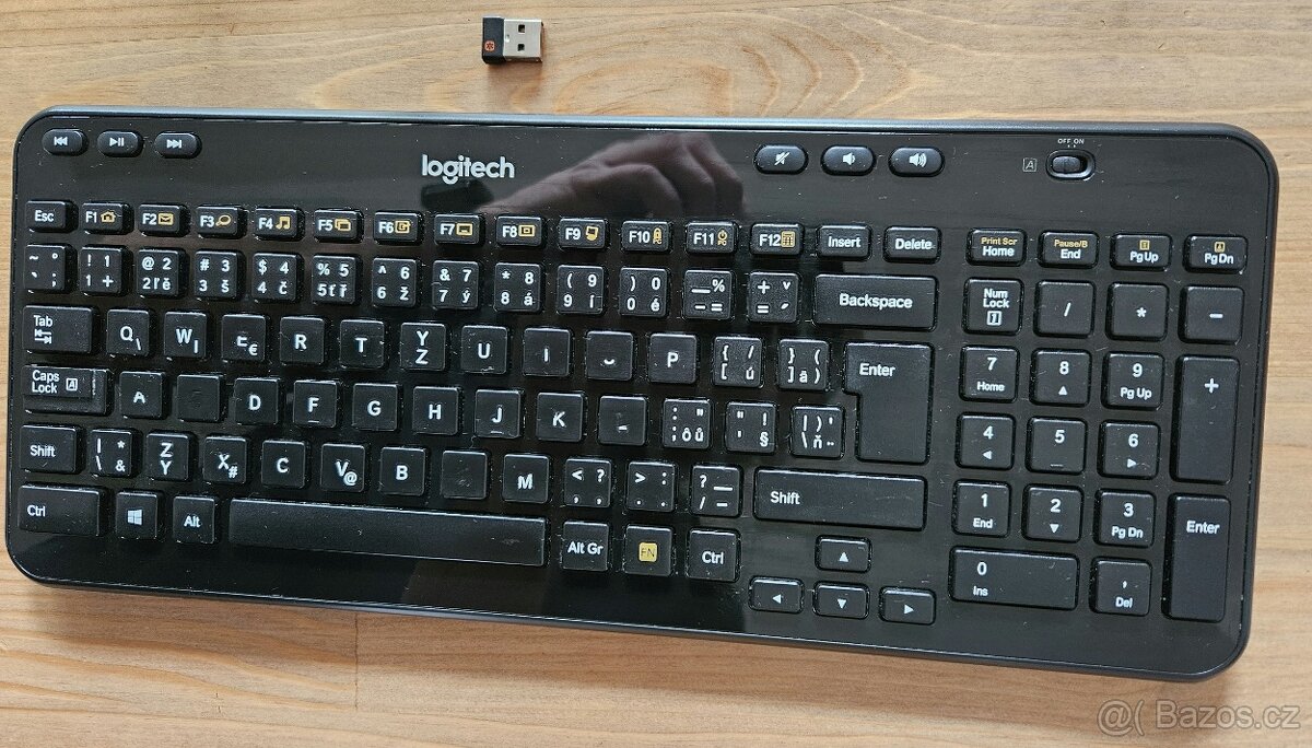 Logitech K360 klávesnice CZ