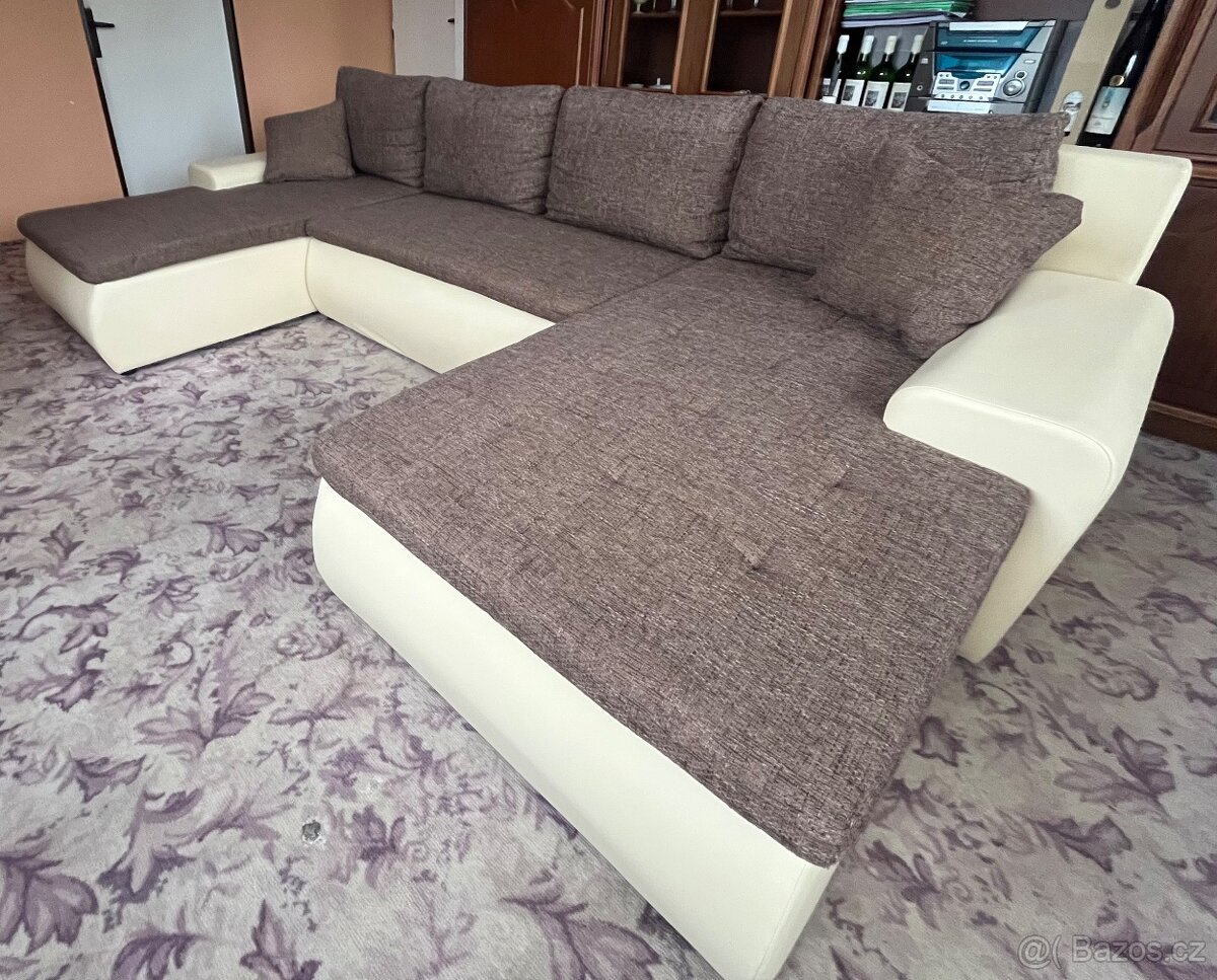 Velká rozkládací sedačka