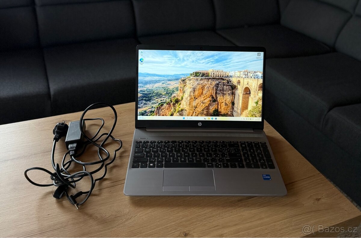Notebook 15,6” HP 250 G8 (ZÁNOVNÍ)
