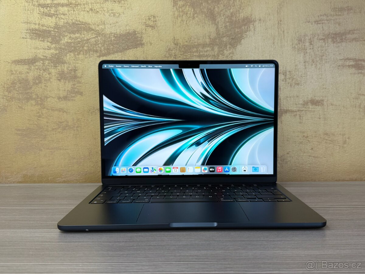 MacBook Air 13" 2024 M3 8GB 256GB, inkoustový 100%