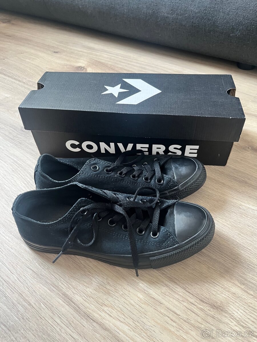 Černé tenisky Converse
