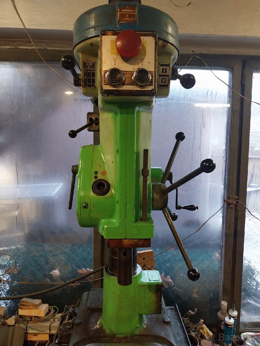 Prodám stojanovou vrtačku V20A