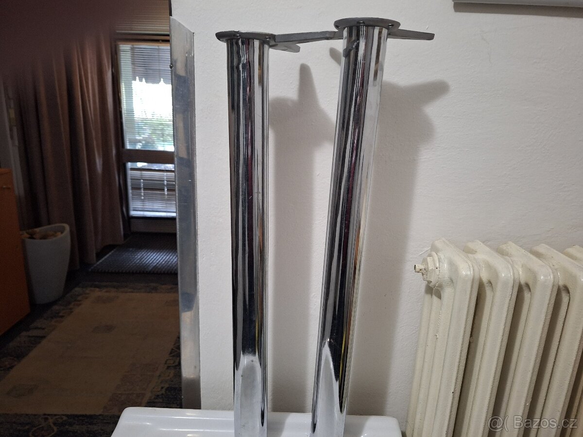 Prodám 4 ks chromovaných noh