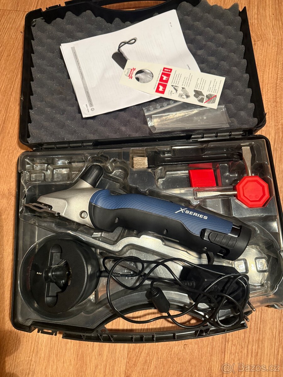 Bateriový stříhací stojek Heiniger XPLORER