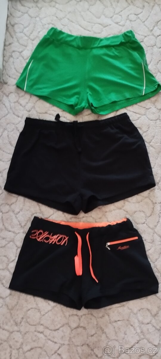 Dívčí-dámské kraťasy vel L