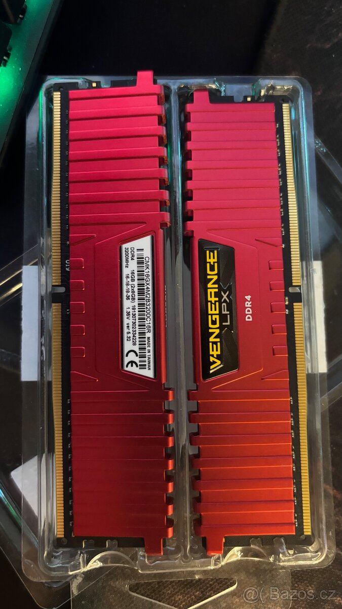 Operační paměti DDR4 2x 8GB (16gb)