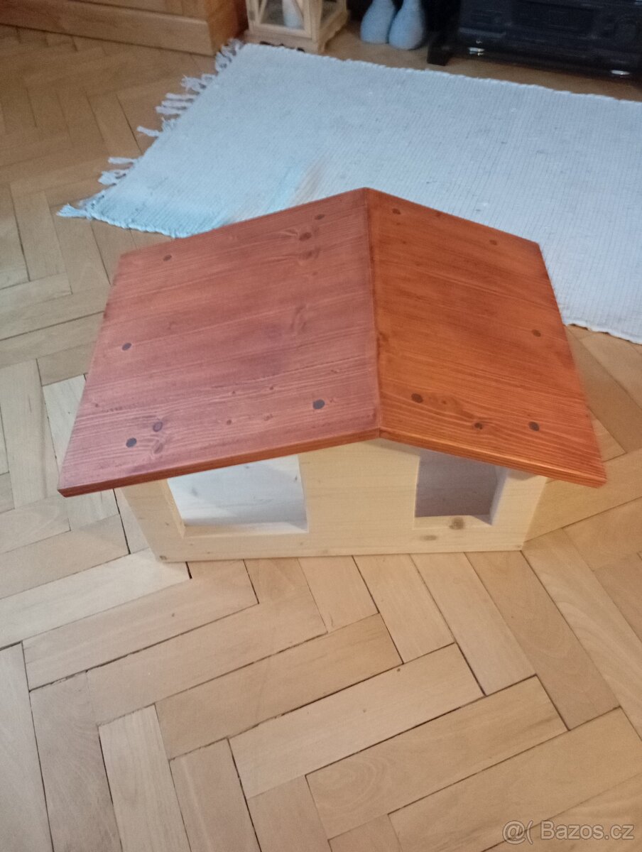 Dřevěná boudička