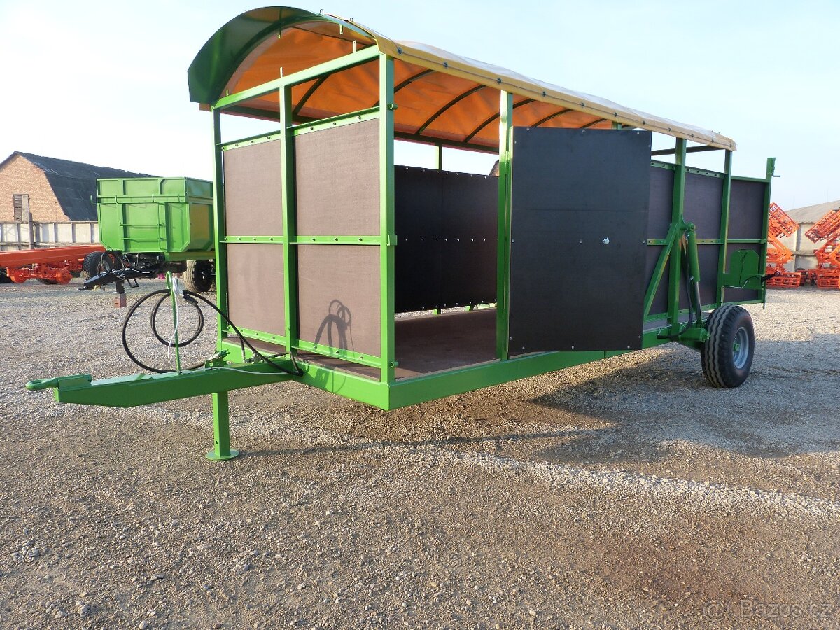 Přepravník zvířat traktorový dobytčák LAUMETRIS