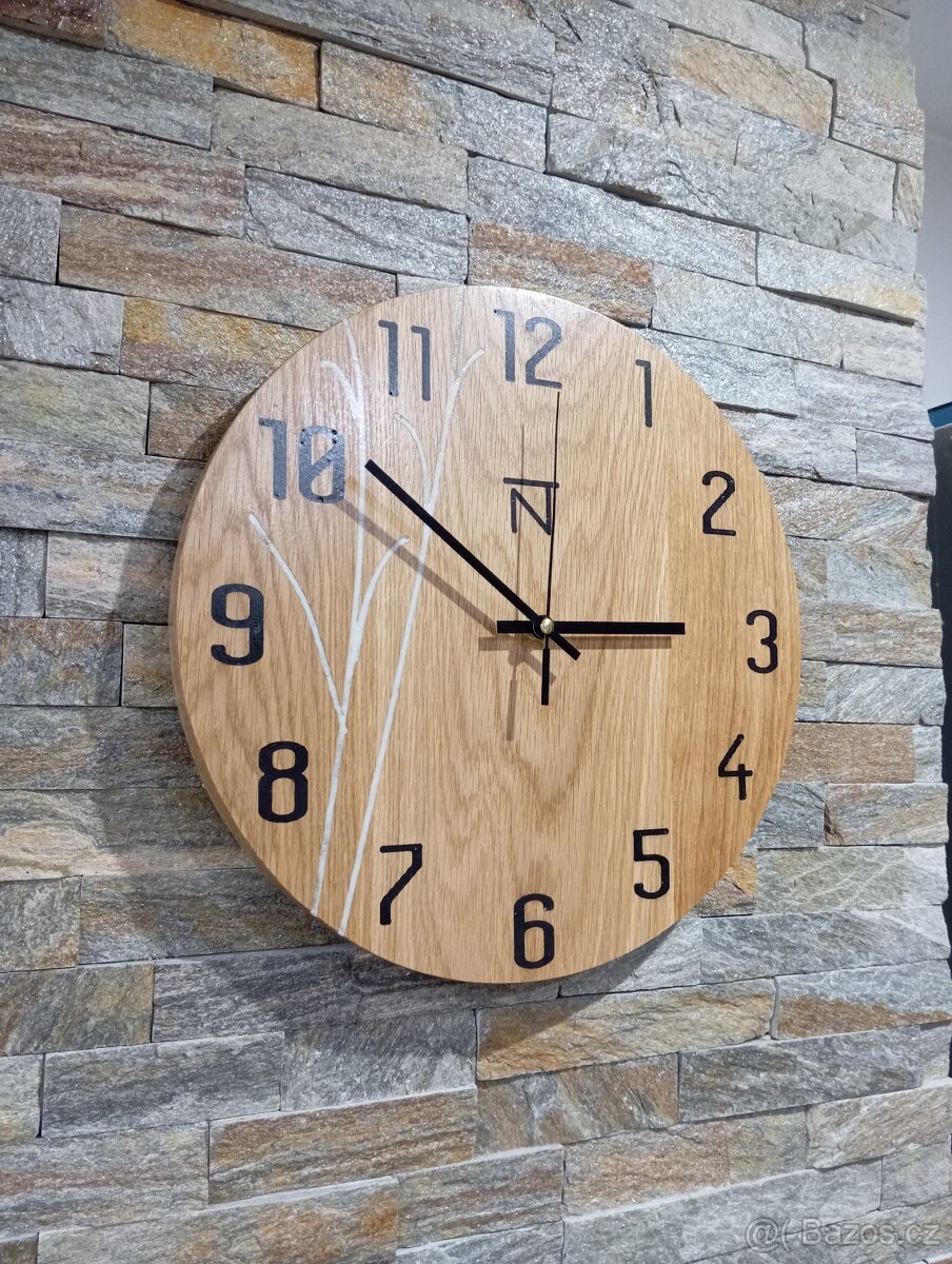Hodiny masiv dub 35cm (2,5cm tl) Epoxid