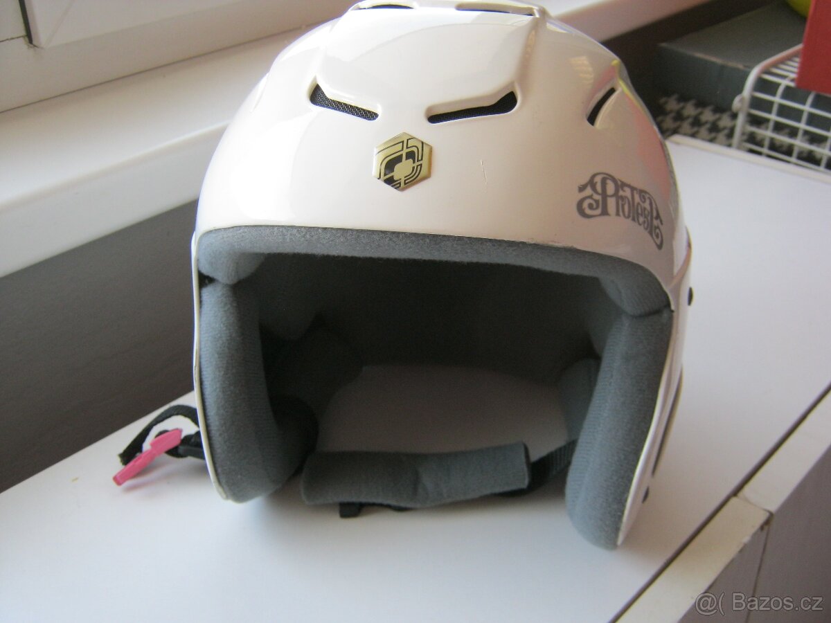 Lyžařská helma PROTEST M (obvod hlavy 54cm)