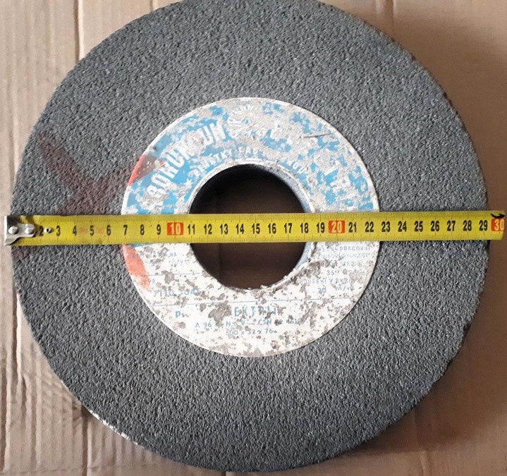 Na prodej různé brusné kotouče