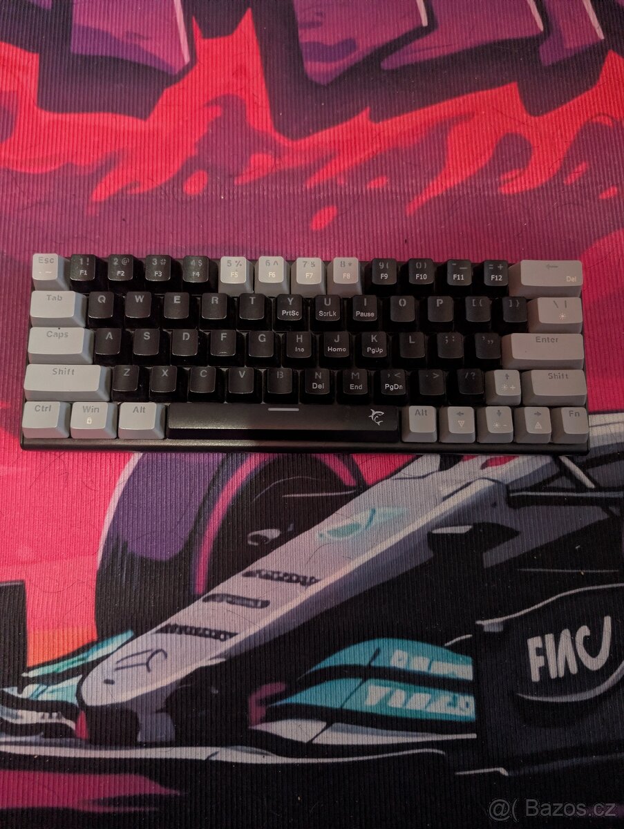 White shark černo-šedá