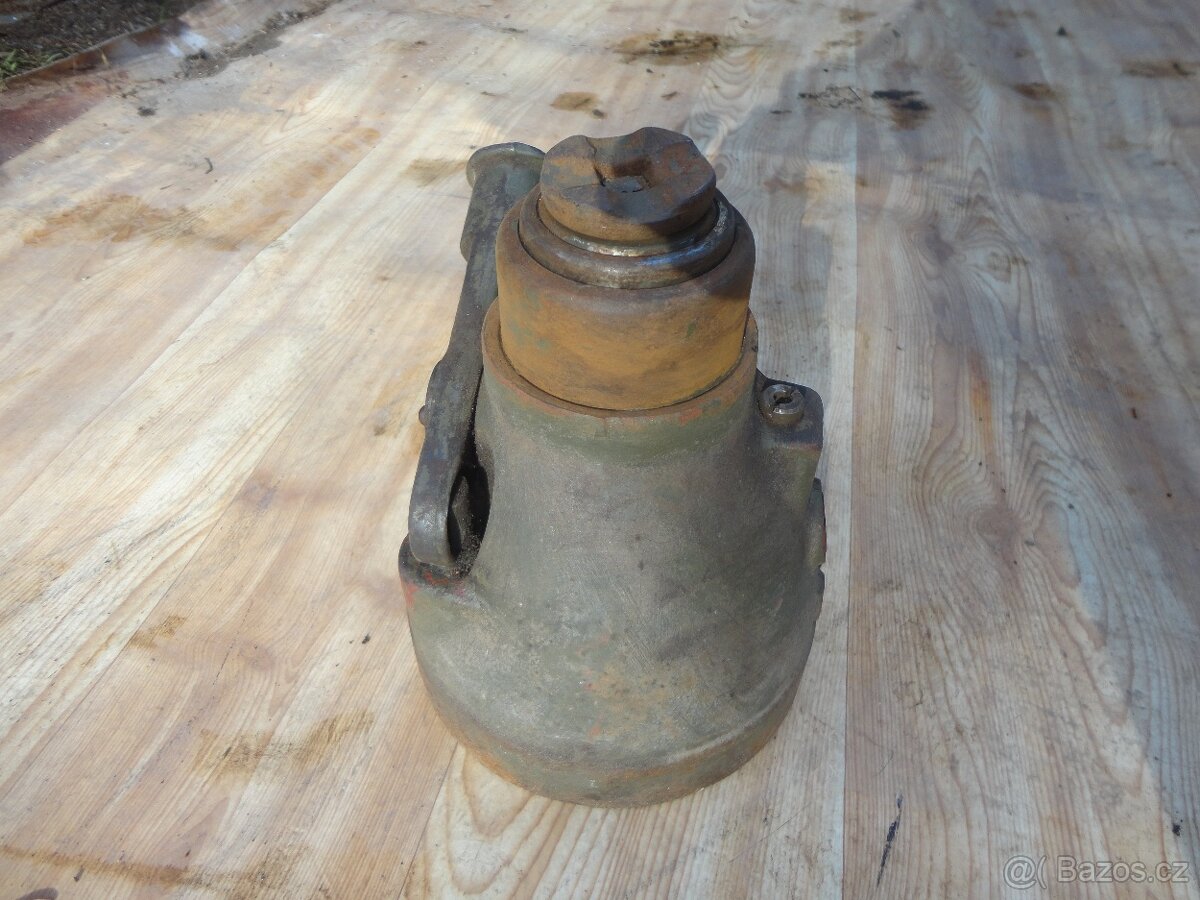 Hydraulický hever PAL panenka 7 t.